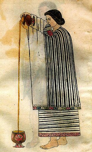 Mujer vertiendo chocolate