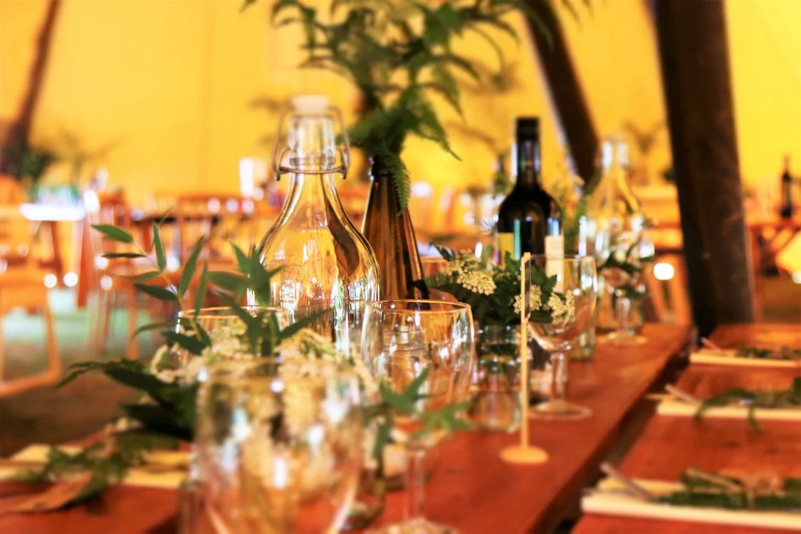 Top Reasons to Hire Servers for your Next Dinner Party