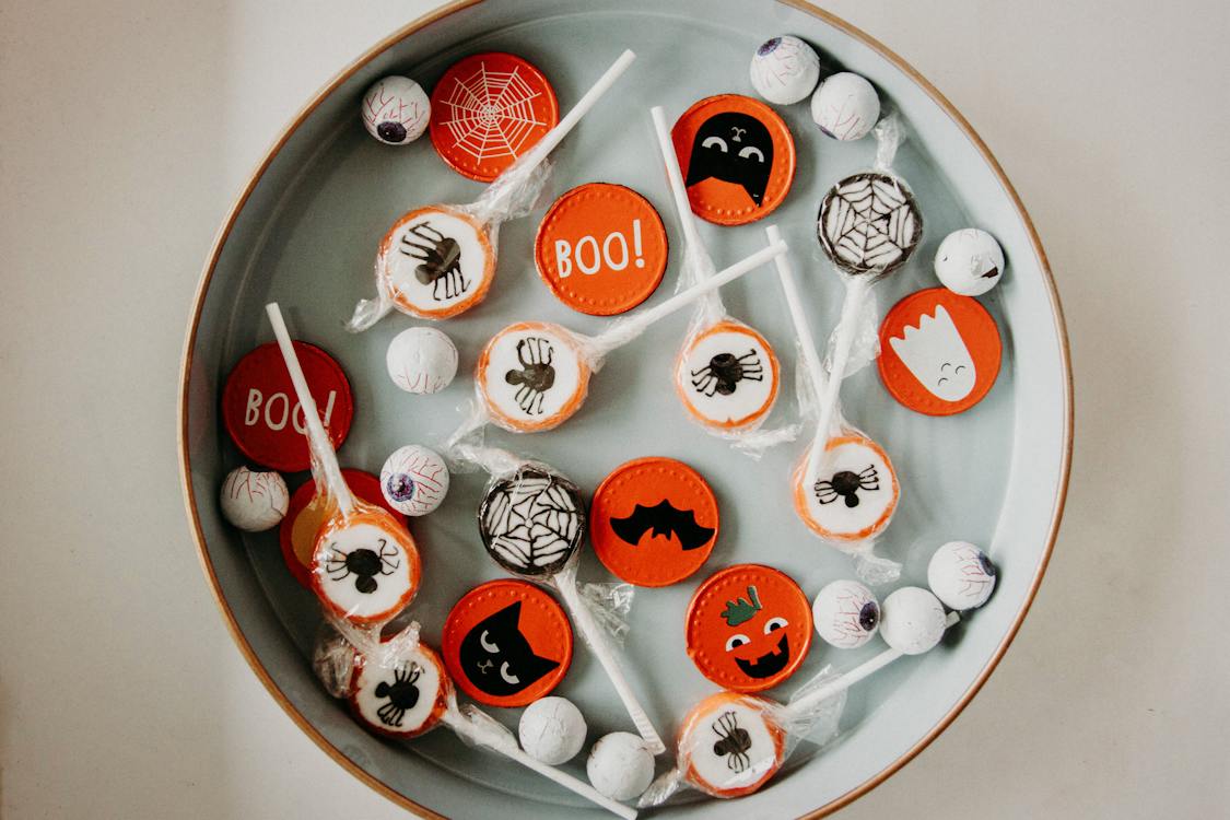Here Are Healthy Treats to Give Out at Halloween