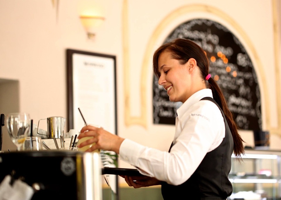 Ways to Ace Your Skills in the Beverage Service Industry