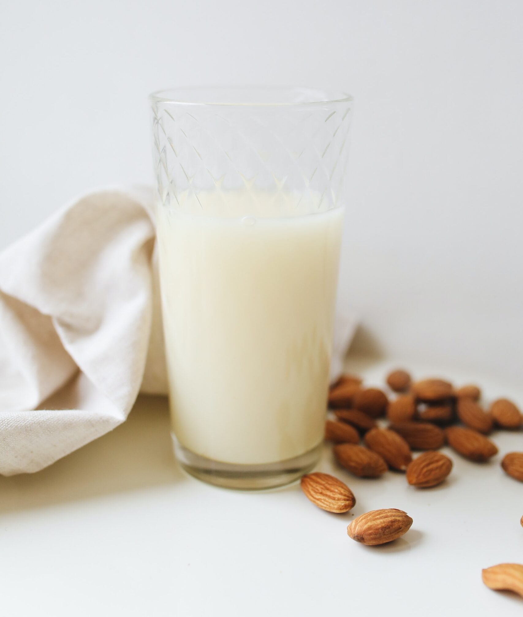 Almond-milk-in-a-glass