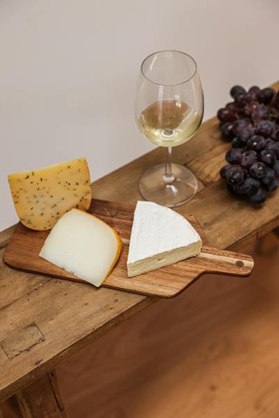 Roquefort, Blue, and Gorgonzola Are Similar but Different
