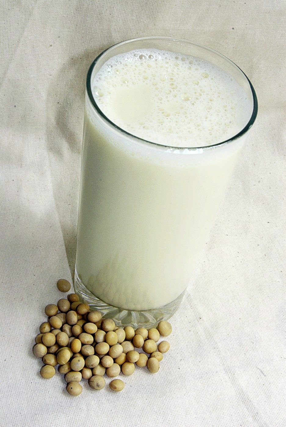 Soy Milk, Uses and Its Benefits