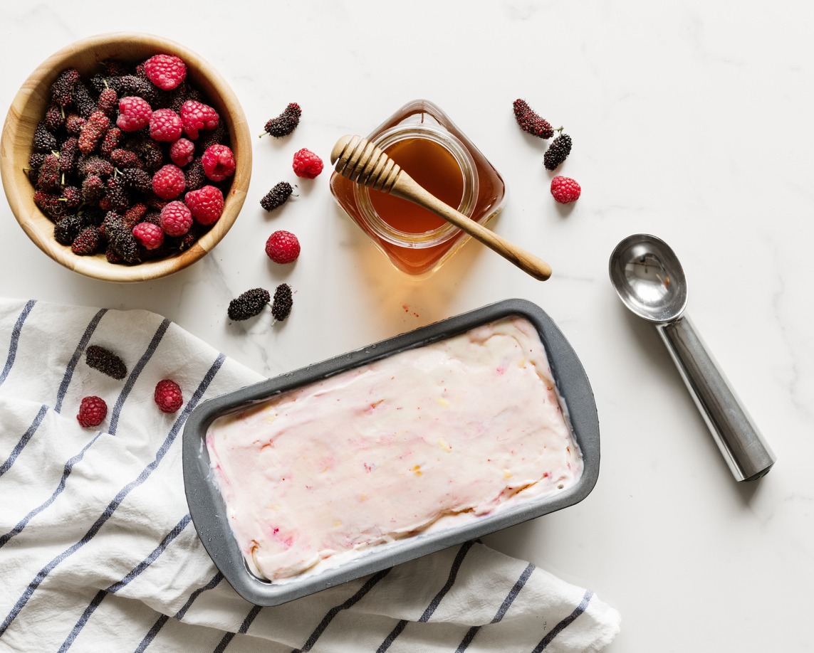 Sweet-yogurt-berry-ice-cream