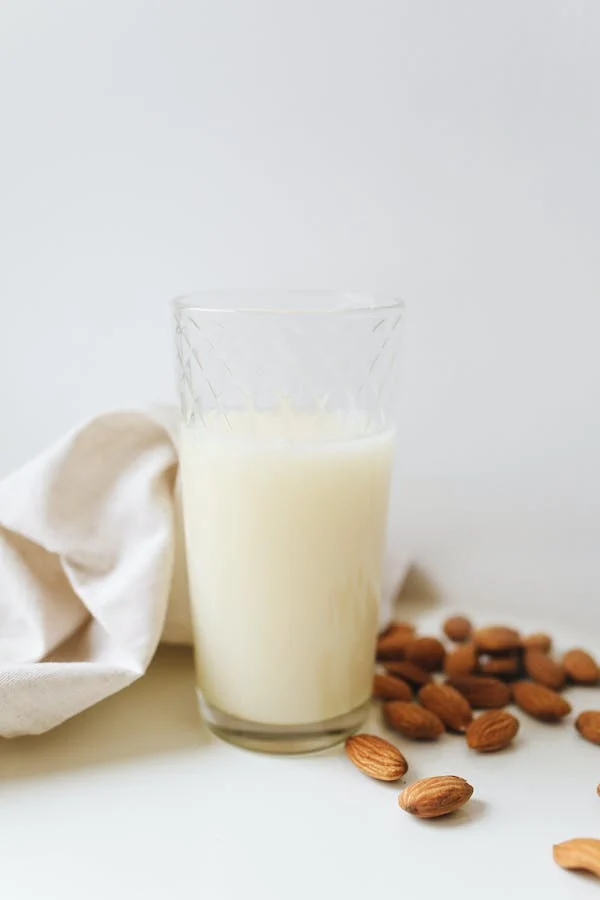 The Difference Between Animal Milk and Plant-Based Milk